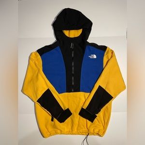 The North Face Colorblock Halfzip Sweatshirt, Never Worn